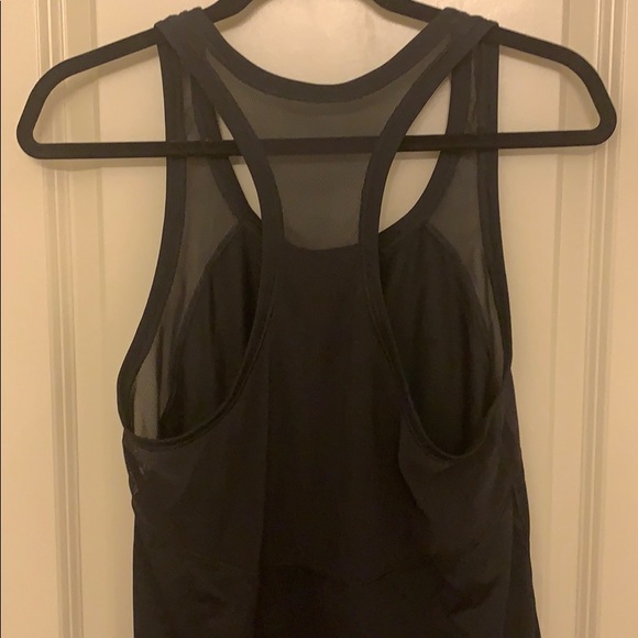 Black sleeveless mesh lululemon tank - Picture 3 of 5
